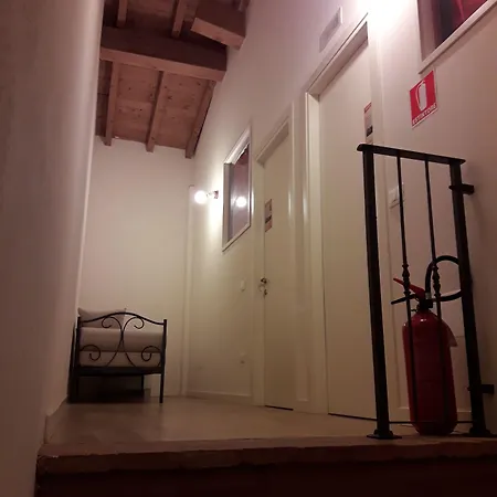 אכסניה Castello Mina Della Scala *
