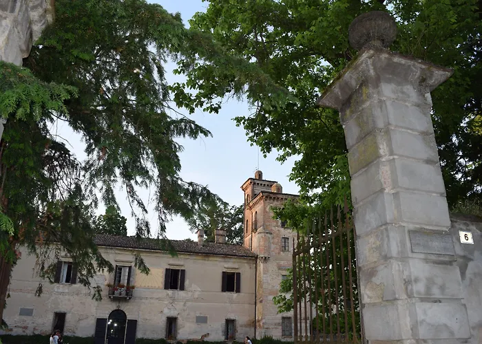 Castello Mina Della Scala Hostel Casteldidone