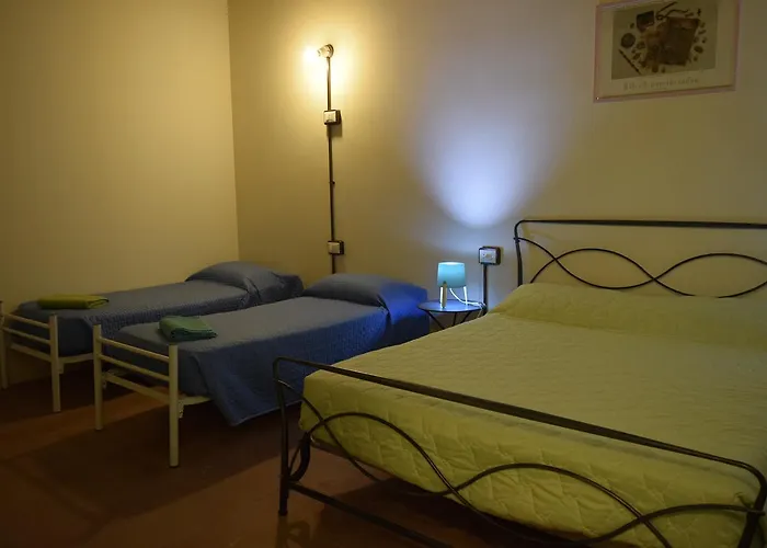 Castello Mina Della Scala Hostel *